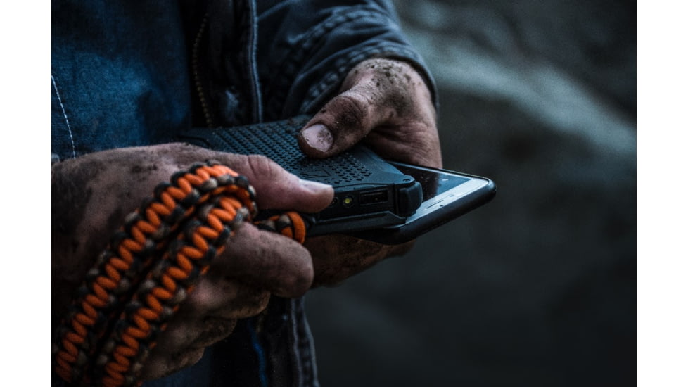 Dark Energy Poseidon Pro Indestructible Charger, Black, PSPRO10BKBK