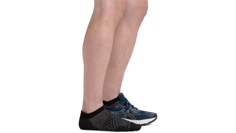 Darn Tough Coolmax Run No Show Tab Ultra-Lightweight No Cushion Running Sock - Mens, Black, Medium, 1053-BLACK-M-DARN