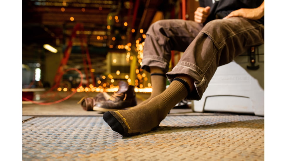 Darn Tough Fred Tuttle Micro Crew Midweight w/ Cushion Work Sock - Mens, Timber, Large, 2005-TIMBER-L-DARN