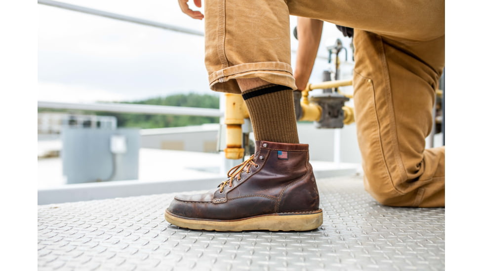 Darn Tough Fred Tuttle Micro Crew Midweight w/ Cushion Work Sock - Mens, Timber, Large, 2005-TIMBER-L-DARN