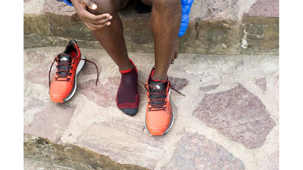 Darn Tough Run No Show Tab Ultra-Lightweight w/ Cushion Running Sock - Mens, Burgundy, Large, 1039-BURGUNDY-L-DARN