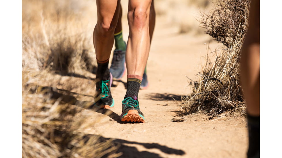 Darn Tough Sobo Micro Crew Lightweight Hiking Sock - Womens, Charcoal, Large, 1977-CHARCOAL-L-DARN