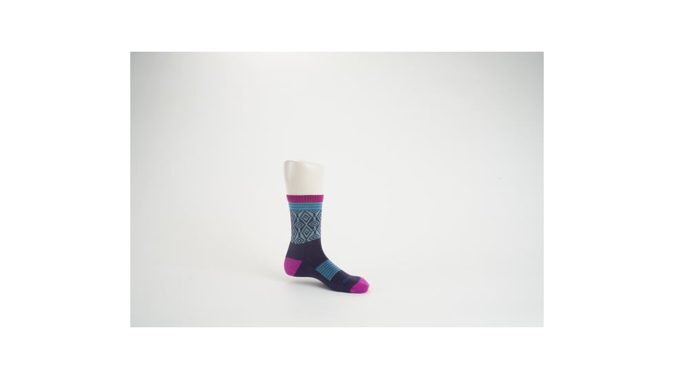 Darn Tough Sobo Micro Crew Lightweight with Cushion Socks - Womens, Blackberry, Medium, 1977-BLACKBERRY-M-DARN