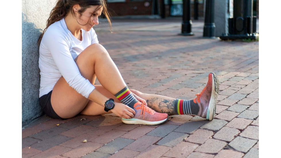 Darn Tough Stride Micro Crew Ultra-Lightweight Running Sock - Womens, Gray, Large, 1045-GRAY-L-DARN