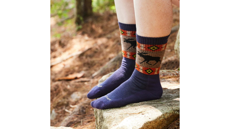 Darn Tough Vanna Grizzle Boot Midweight With Cushion - Womens, Blackberry, Medium, 5017-BLACKBERRY-M-DARN