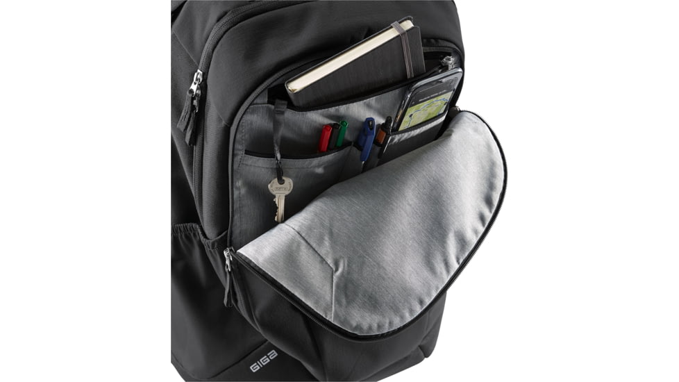 Deuter Giga Pack, Black, 28L, 381232170000