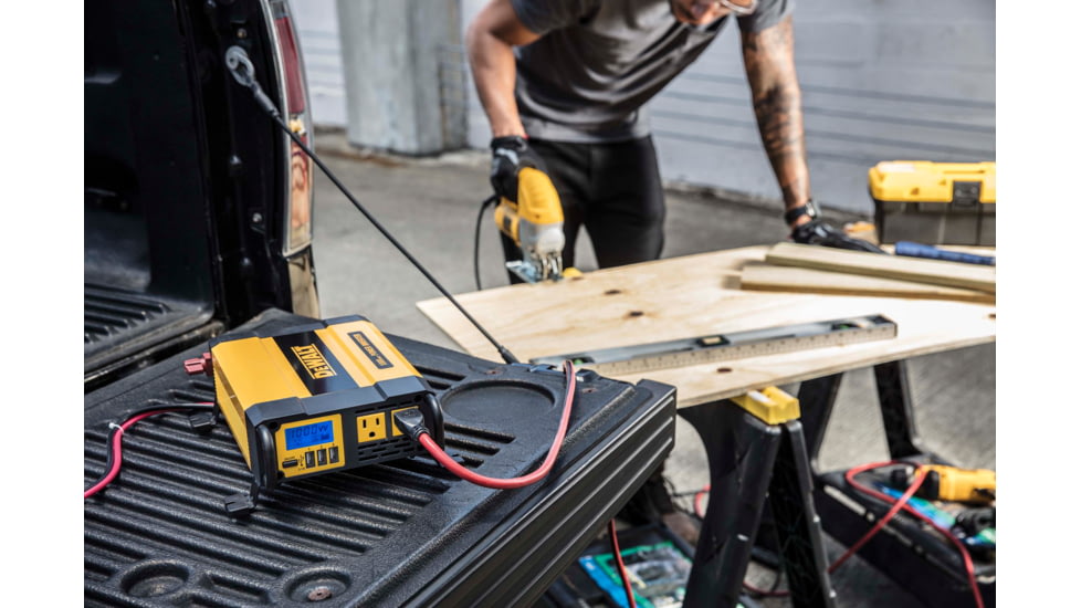 DeWALT 1,000 Watt Professional Power Inverter, Yellow/Black, DXAEPI1000