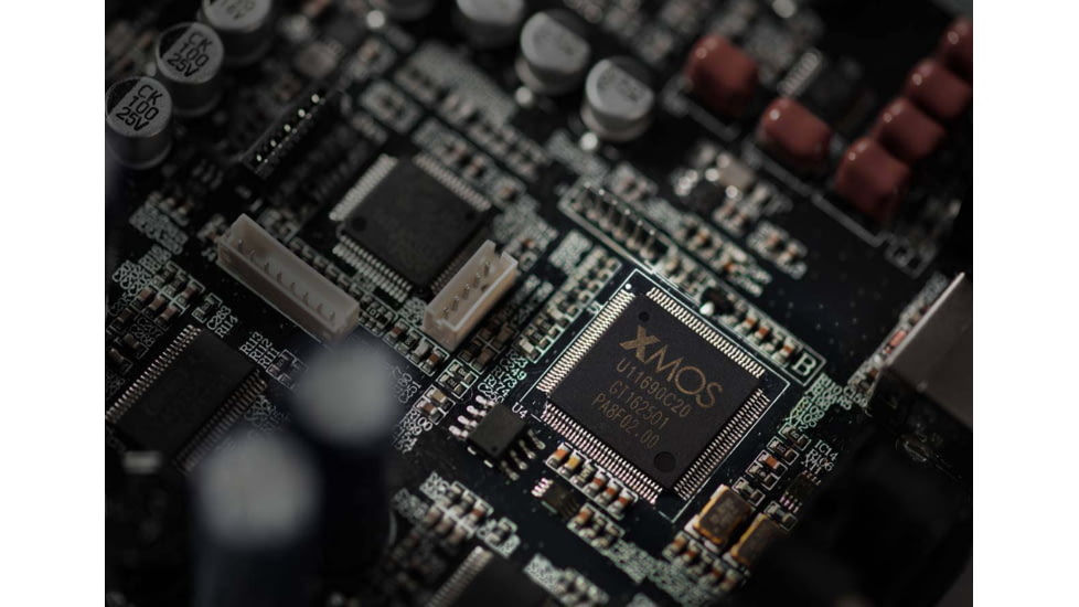 Edifier S880DB Hi-Res Audio Certified 2.0 Powered Speakers, White, 4004018