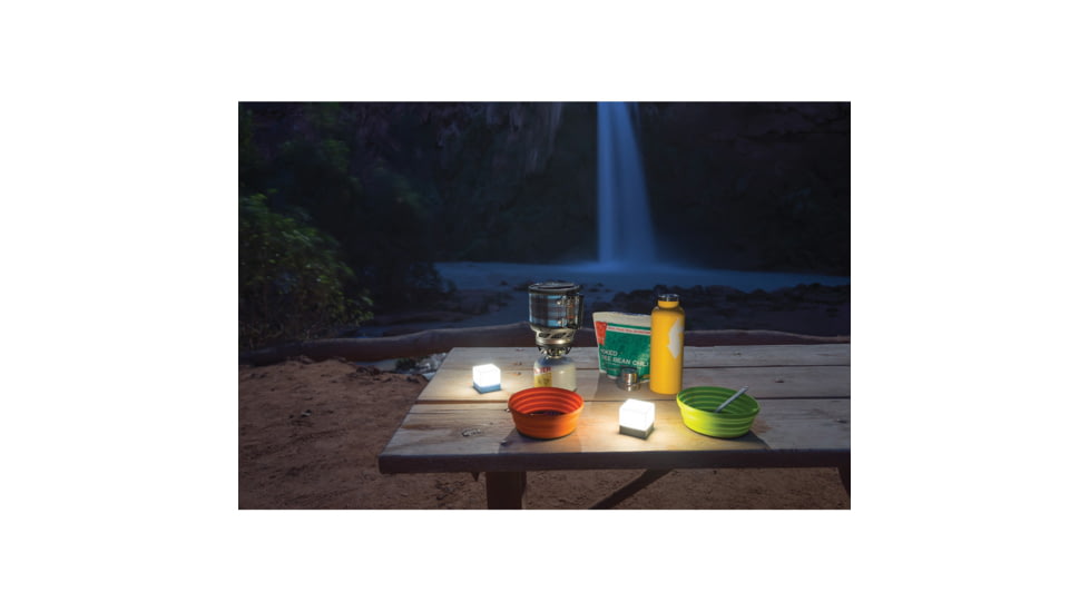 Enevu CUBE Personal LED Light Black