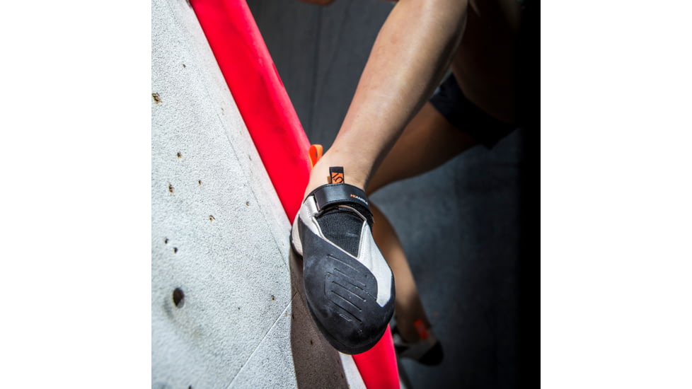 Five Ten Hiangle Shoes - Womens, Cloud White/Core Black/Signal Coral, 5.5, EE9071-100-5.5