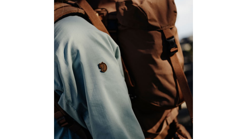 Fjallraven Kajka Side Pocket, Khaki Dust, One Size, F23543-228-One Size