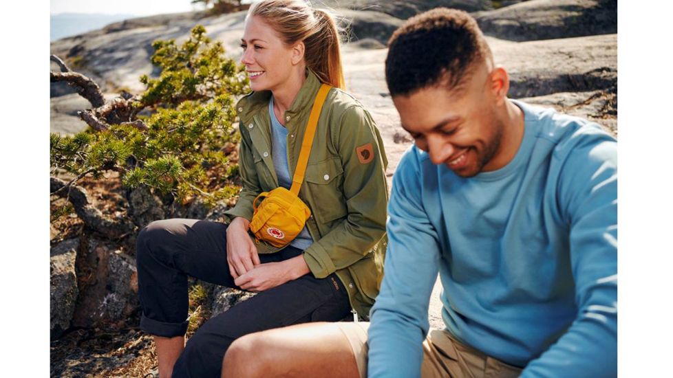 Fjallraven Kanken Hip Pack, Ochre, One Size, F23796-160-One Size