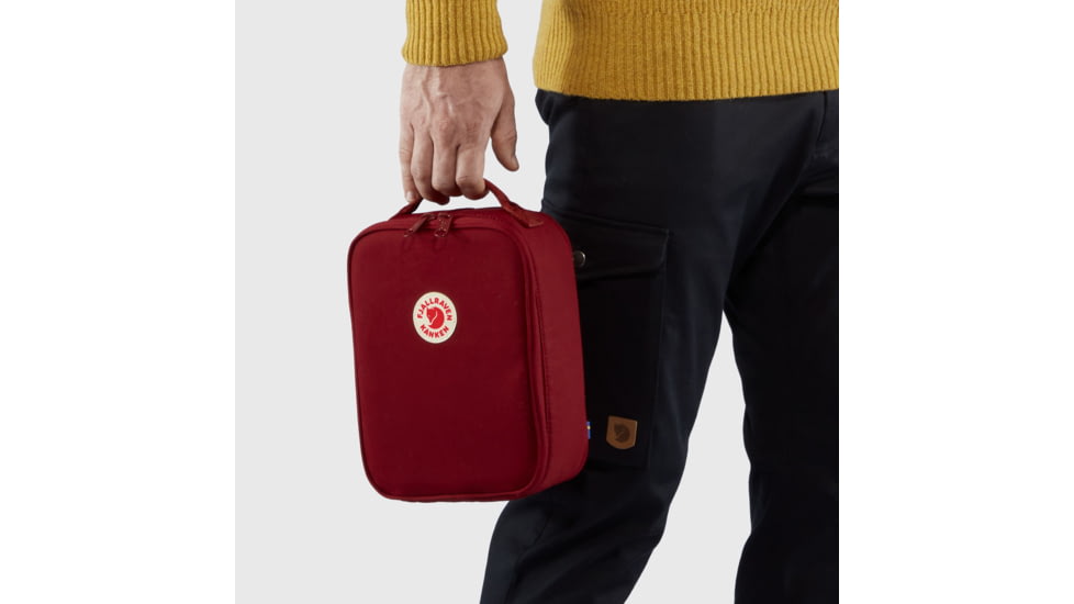 Fjallraven Kanken Mini Cooler, True Red, One Size, F23782-334-OS