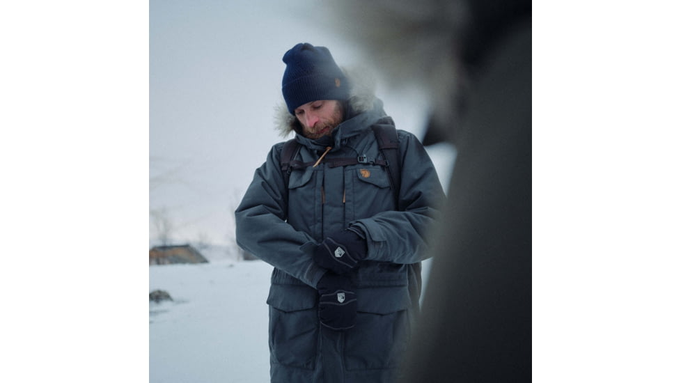 Fjallraven Nuuk Parka - Mens, Basalt, Large, F86668-050-L