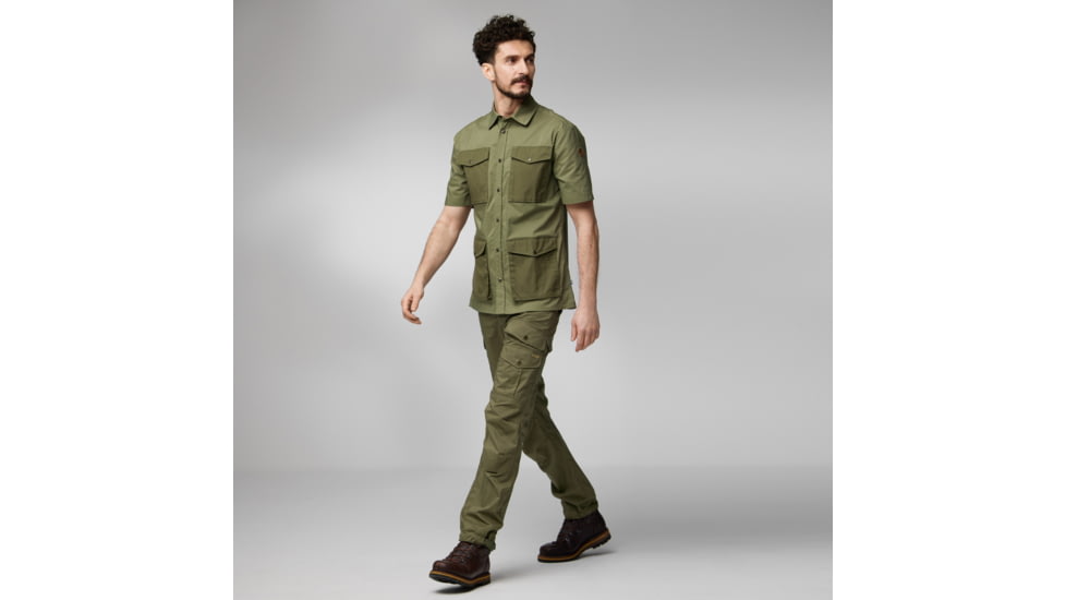 Fjallraven Raven Short Sleeve Shirt - Mens, Green-Laurel Green, Large, F87106-620-625-L