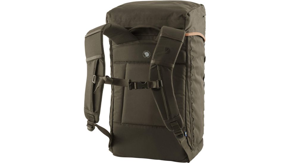 Fjallraven Singi Stubben Daypack, Dark Olive, One Size, F23322-633-One Size
