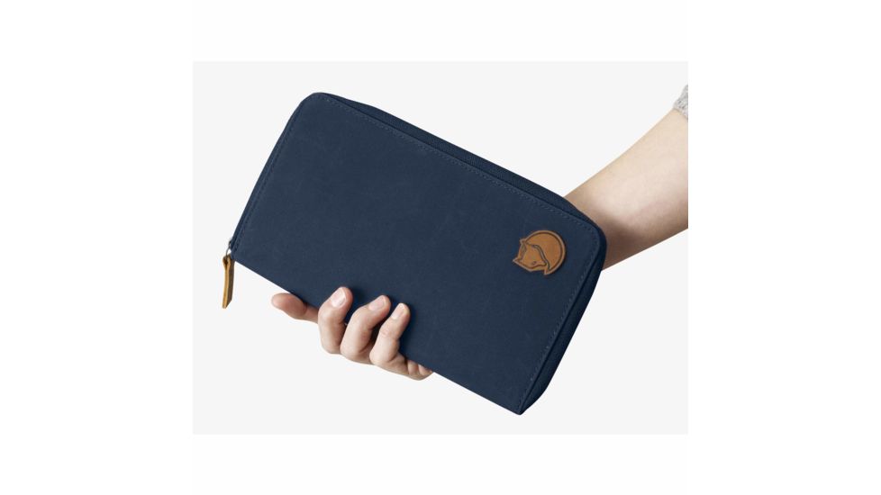 Fjallraven Travel Wallet, Navy, F24219-560-