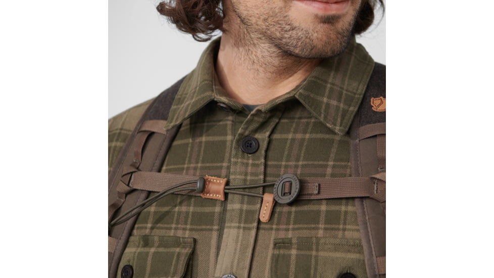 Fjallraven Varmland Rucksack, Dark Olive-Brown, One Size, F23341-633-290-One Size