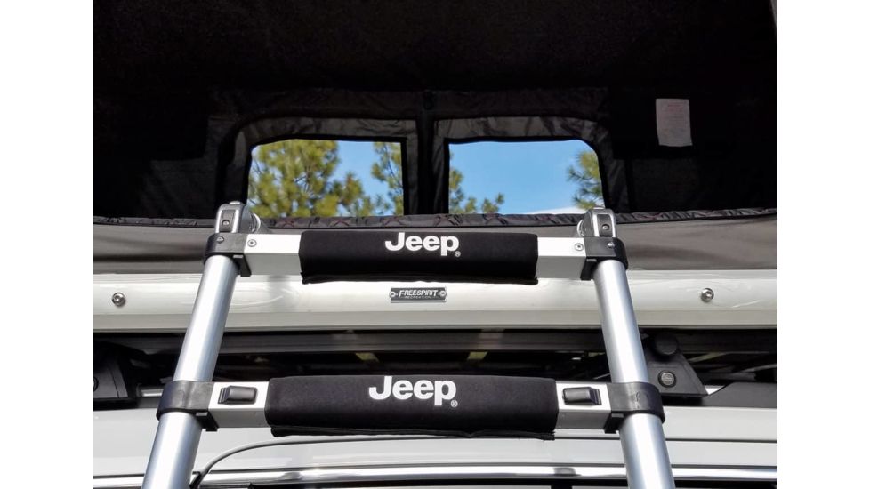 Freespirit Recreation Adventure Series Manual 49in Roof Top Tent, Jeep Edition RTAM49301