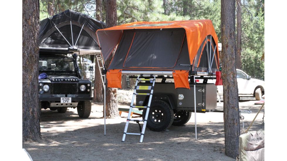 Freespirit Recreation High Country Series 80in Roof Top Tent, Grey/Orange RTHC80330