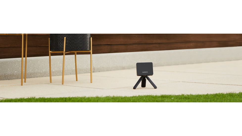 Garmin Approach R10 Poratble Golf Launch Monitor, IPX7, 3.5 x 2.8 x 1 in, Black, 010-02356-00