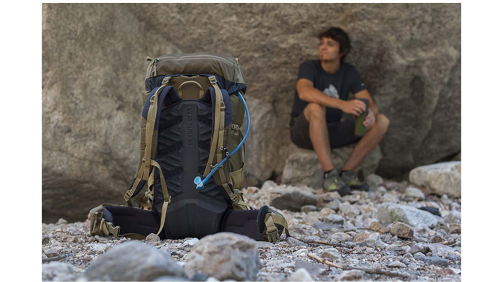 Granite Gear Crown2 60L Backpack, Short, Highland Peat/Black, 5000009-4014