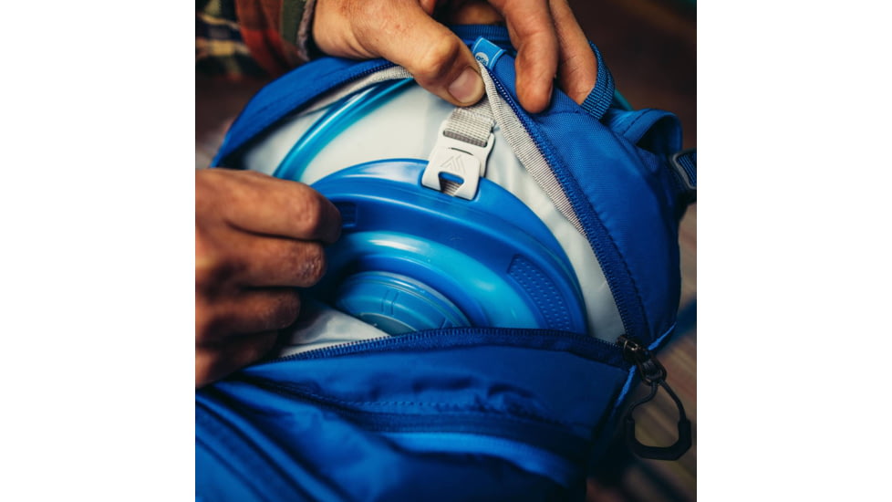 Gregory Miwok 18 Plus Pack, Reflex Blue, One Size, 139270-0602