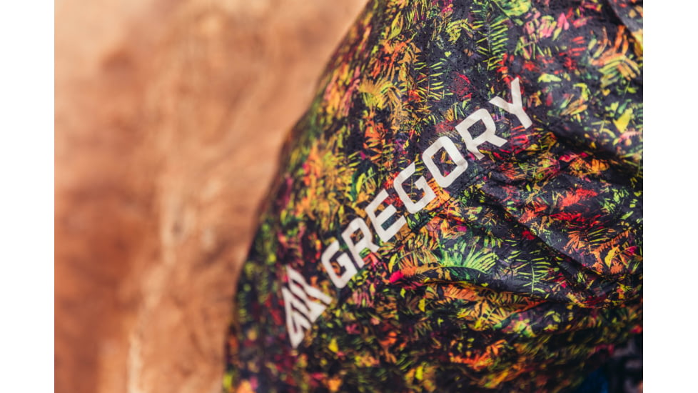 Gregory Raincover 30L, Tropical Forest, Small, 141349-9236