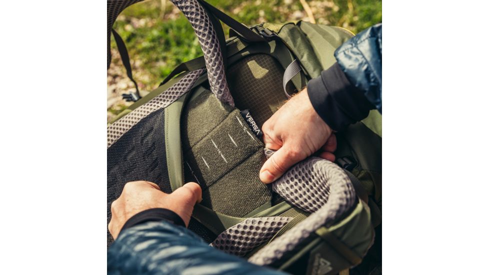 Gregory Stout 45 Backpack, One Size, 2746 cu in / 45 L, Fennel Green, 126872-1333