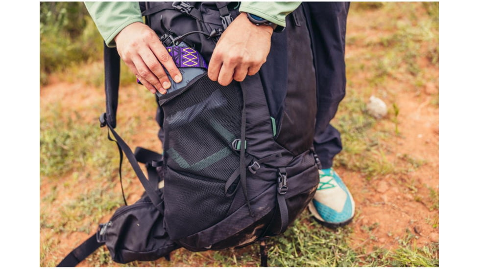 Gregory Stout 70L Backpack, Forest Black, 149377-A266