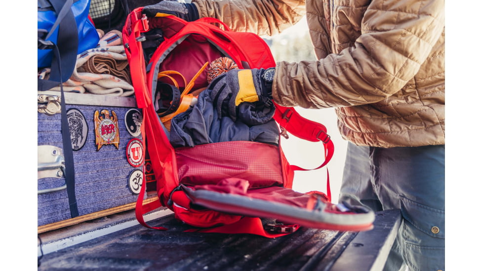 Gregory Targhee 26 L Pack, Lava Red, One Size, 121125-4222