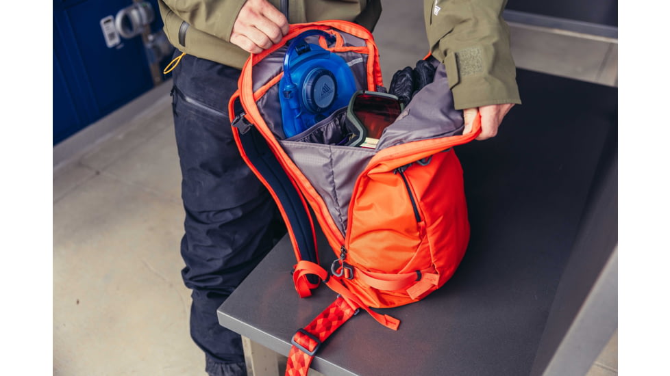 Gregory Verte 18L Snow Pack, Apres Orange, Small/Medium, 147907-A388