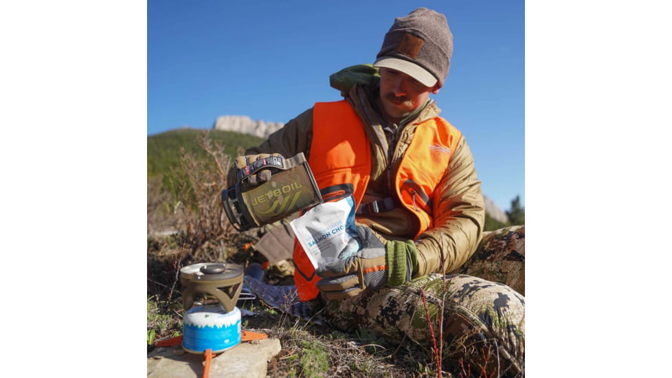 Heather's Choice Smoked Sockeye Salmon Chowder Dehydrated Dinner, 105g, 39g Of Protein, Smoked Sockeye Salmon Chowder