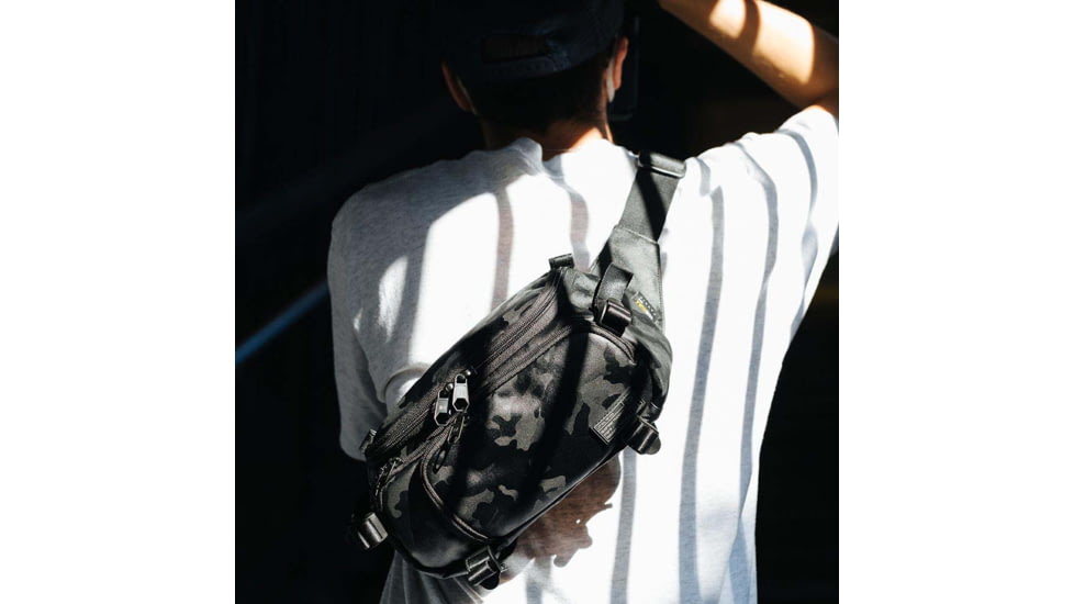 Hex Ranger Dslr Mini Sling, Blackout Camo, HX2786-BKCM