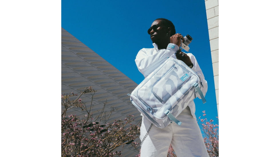 Hex Ranger Dslr Xl Sling, Arctic Camo, HX2847-ATRC