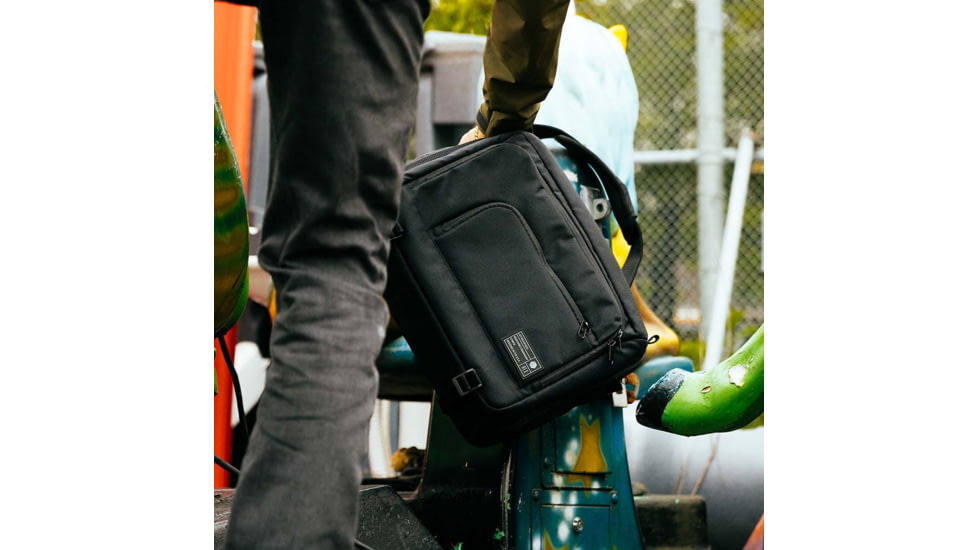 Hex Ranger Dslr Xl Sling, Black, HX2847-BLCK