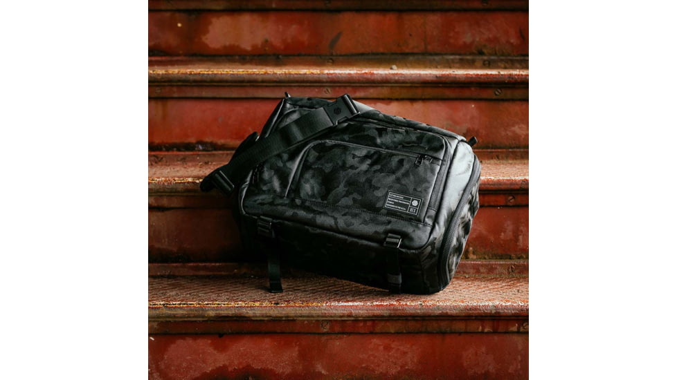Hex Ranger Dslr Xl Sling, Blackout Camo, HX2847-BKCM