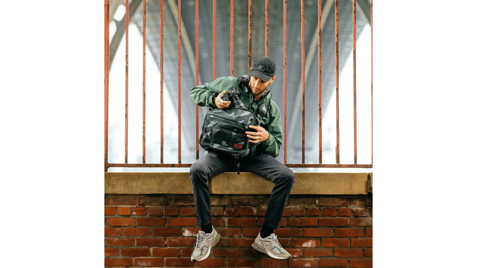 Hex Ranger Dslr Xl Sling, Glacier Camo, HX2847-GYCM