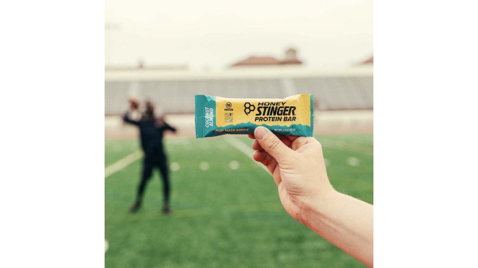 Honey Stinger Protein Bar Bar, Dark Chocolate Coconut Almond - 10g, 73119