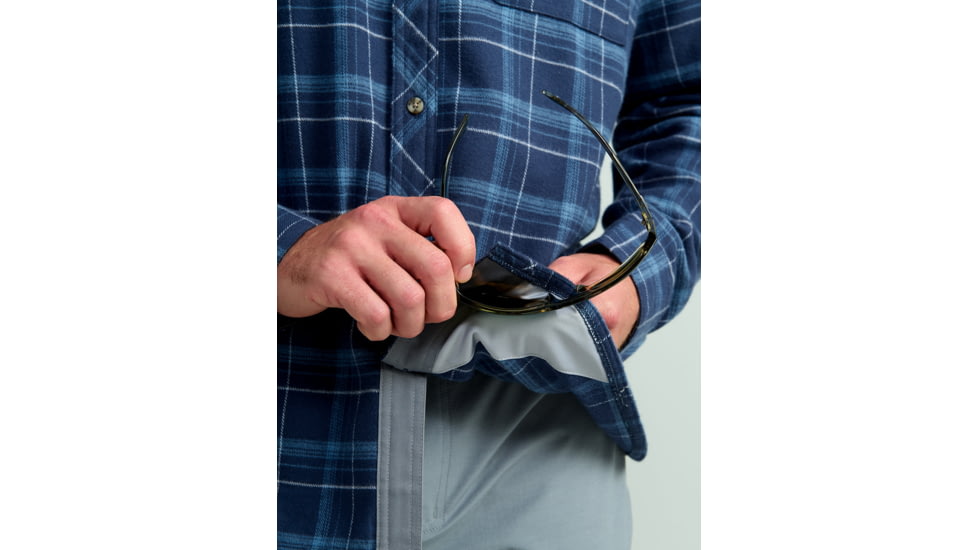 HUK Performance Fishing Hawser Plaid Flannel - Mens, Naval Academy, Medium, H1500209-413-M