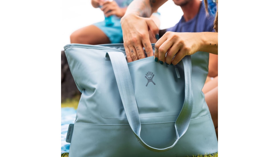 Hydro Flask 20L Insulated Tote, Baltic, GT20461