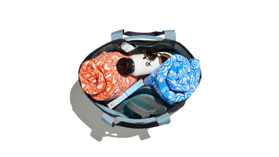 Hydro Flask 34L Outdoor Tote, Blackberry / Rain, 34L, OKOT34005