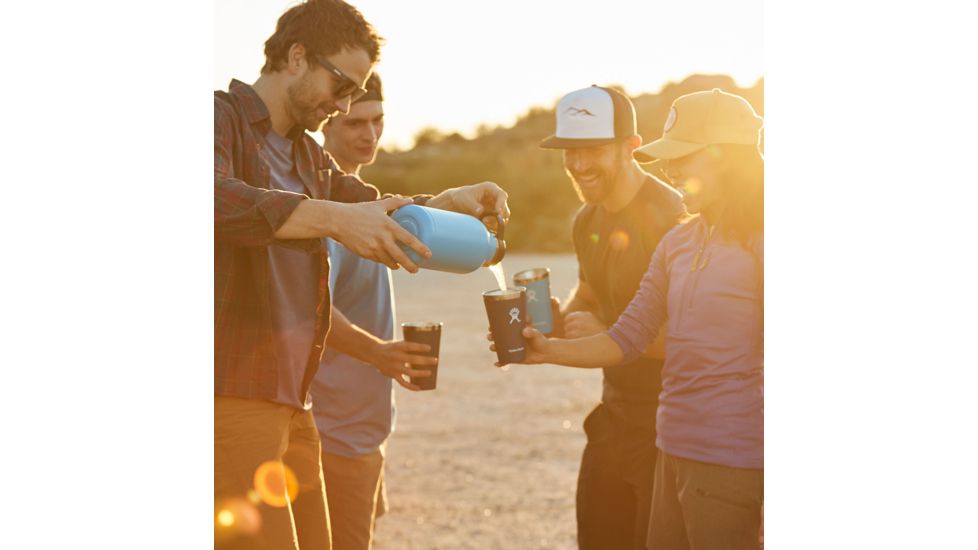 Hydro Flask Growler Bottle 64 oz, Stone, 64 oz., G64010