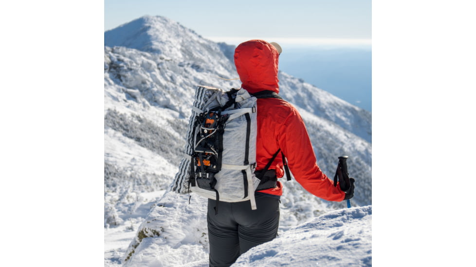 Hyperlite Mountain Gear 2400 Ice Pack, White, White, Small, 3-10440-1