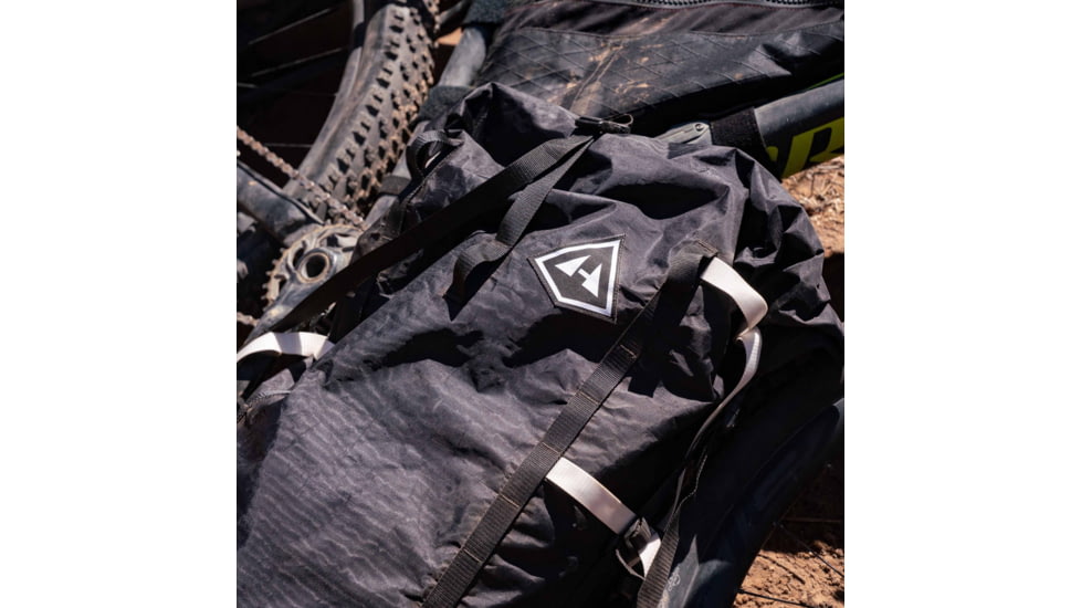 Hyperlite Mountain Gear 3400 Porter Pack, Black, Medium, 3-20355-2