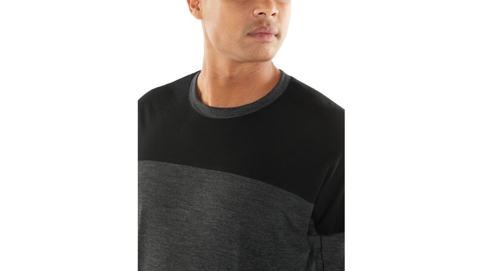 Icebreaker Kinetica Short Sleeve Crewe - Mens, Black HTHR/Black, L, 104582001L