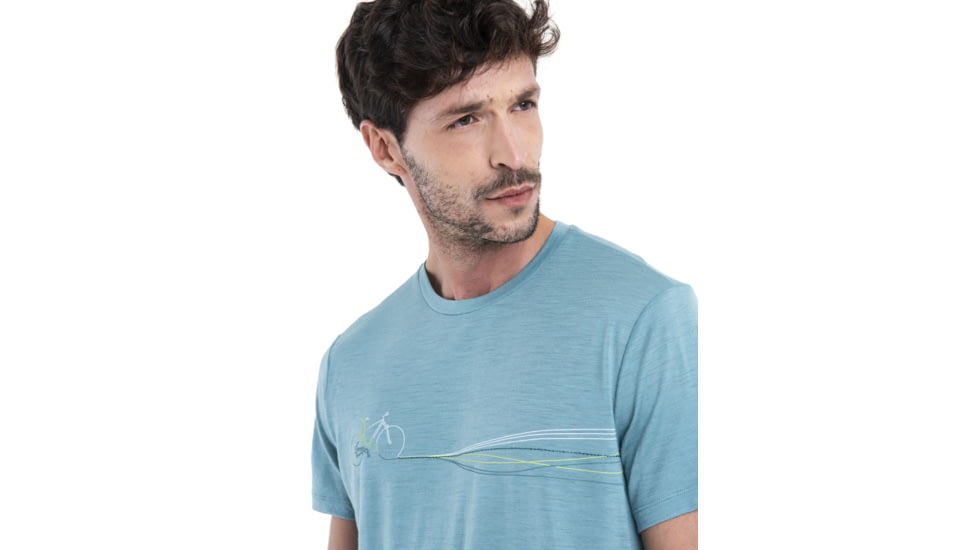 Icebreaker Merino 150 Tech Lite III SS Tee Cadence Paths - Mens, Cloud Ray, Medium, IB0A56WMA75M
