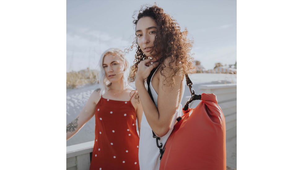 IceMule Coolers Classic Medium Cooler, 15 Liters, Crimson Red, 1005-CR