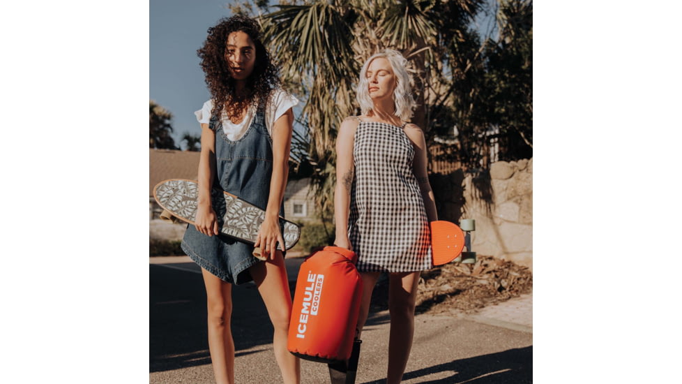 IceMule Coolers Classic Medium Cooler, 15 Liters, Crimson Red, 1005-CR