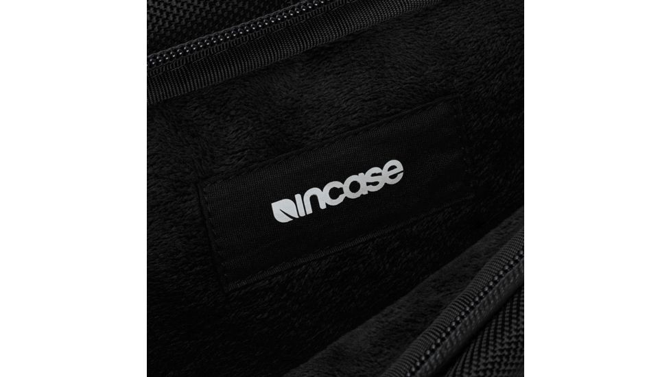 Incase Tracto Duffel, Black, 31L INTR30049-BLK